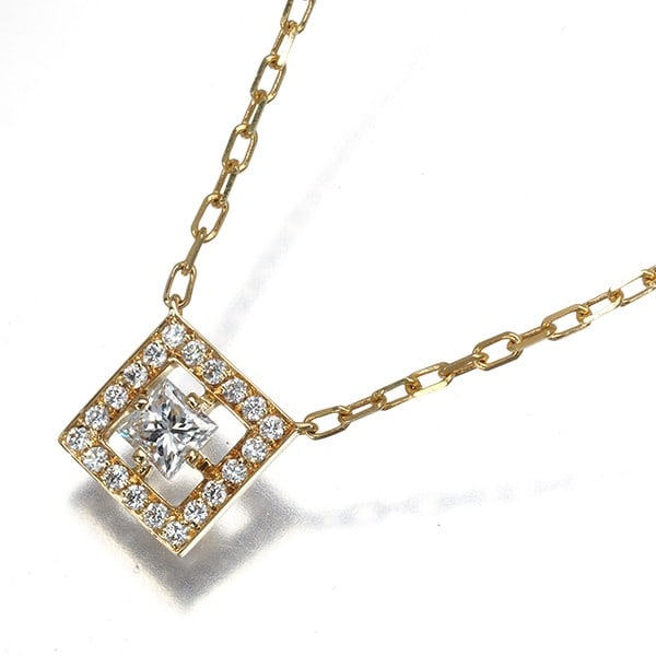 Boucheron Necklace Diamond Ava 18K 750 Yellow Gold: Boucheron Necklace Diamond Ava 18K 750 Yellow Gold 18k yellow gold necklace featuring a natural diamond pendant, crafted in the iconic Boucheron Ava style. The 8.2 x 8.2mm diamond carat weight is