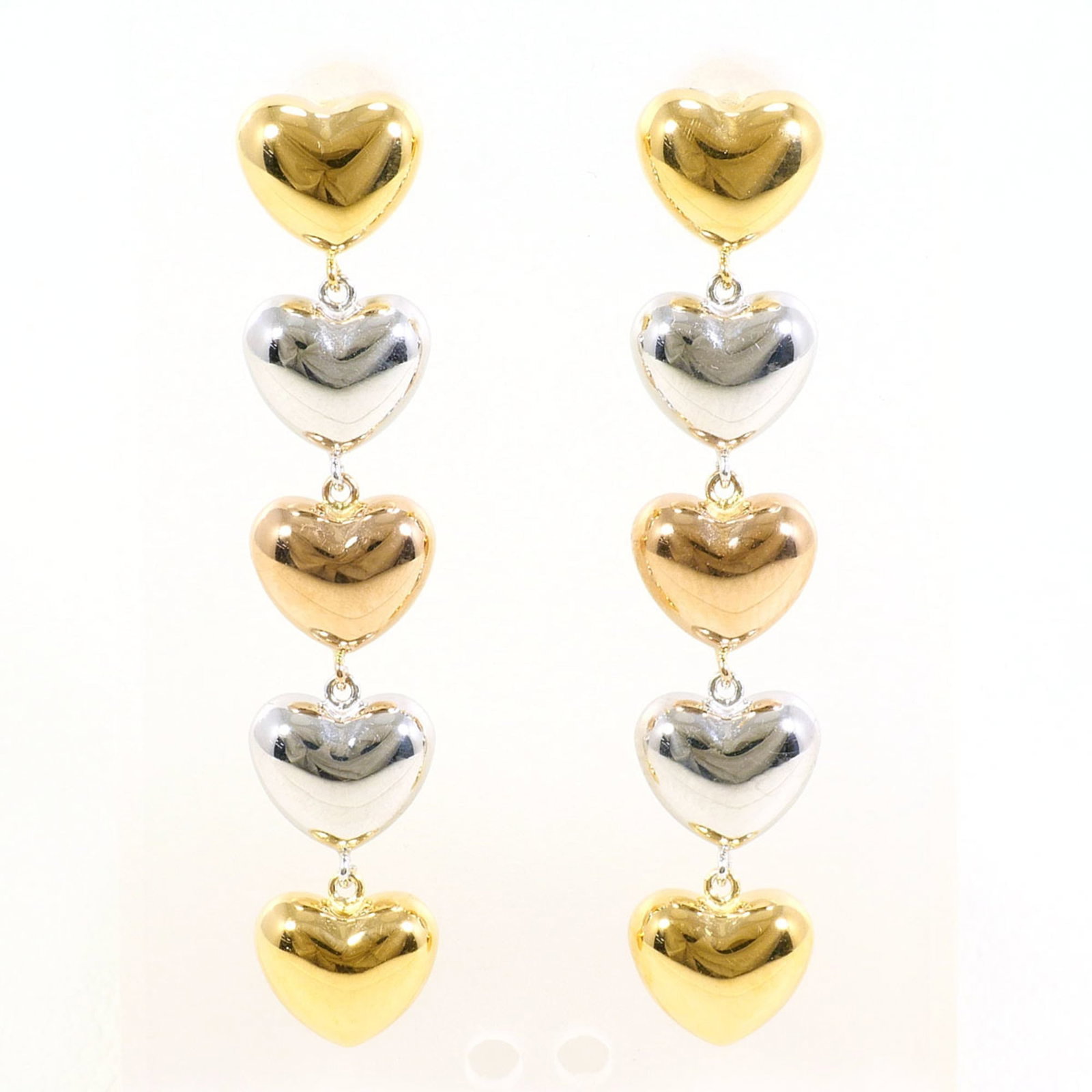 Unbranded Stud Earrings Pink Gold (18K) White Gold (18K) Yellow Gold (18K): Unbranded Stud Earrings Pink Gold (18K) White Gold (18K) Yellow Gold (18K) Pink gold, white gold, and yellow gold stud earrings in 18K purity. These elegant earrings showcase the beauty of unbranded g