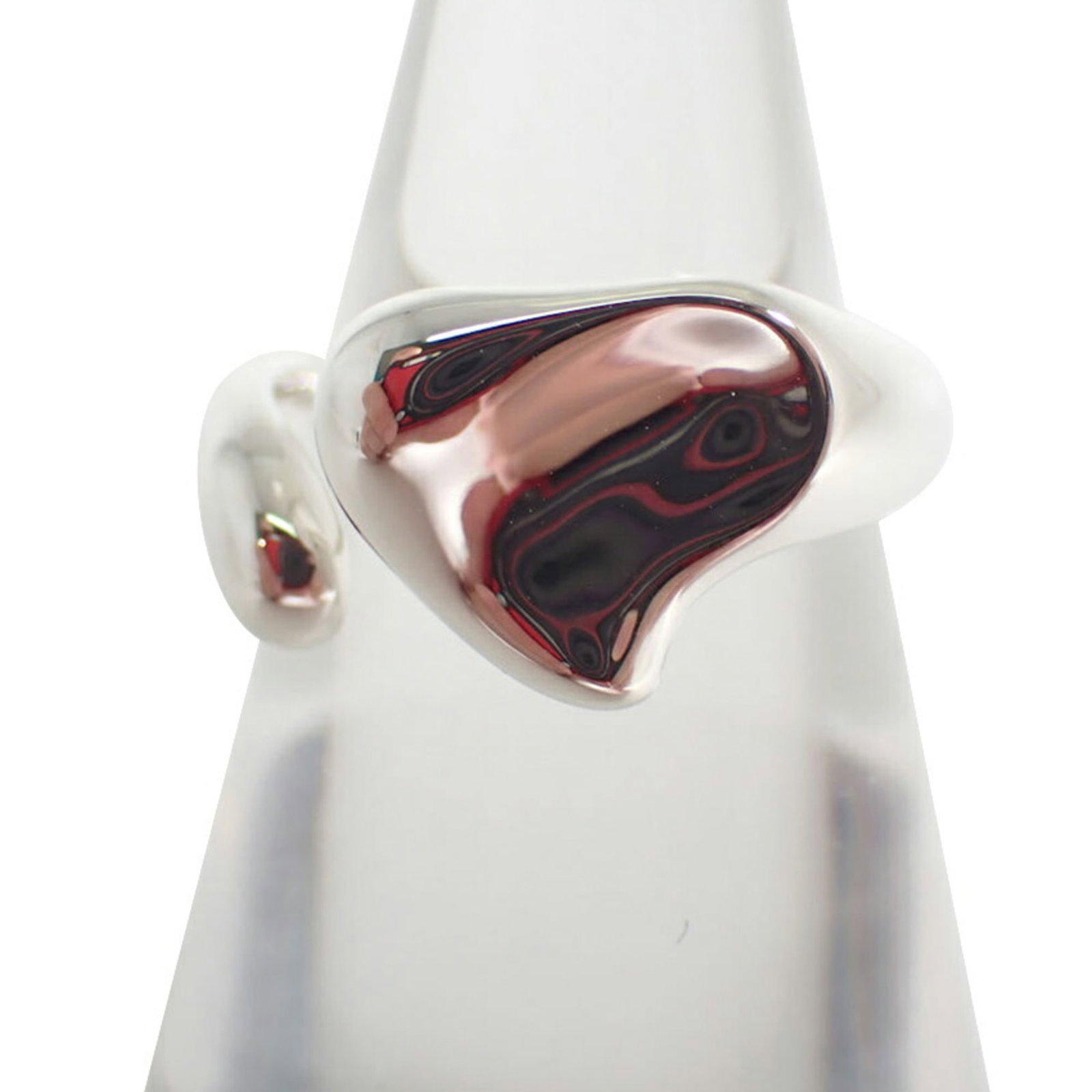 Tiffany Band Ring Sterling Silver 925: Tiffany Band Ring Sterling Silver 925 Sterling silver 925 band ring from Tiffany, a classic design with elegant simplicity. This women's size 4.5 ring features high-quality sterling silver constructio