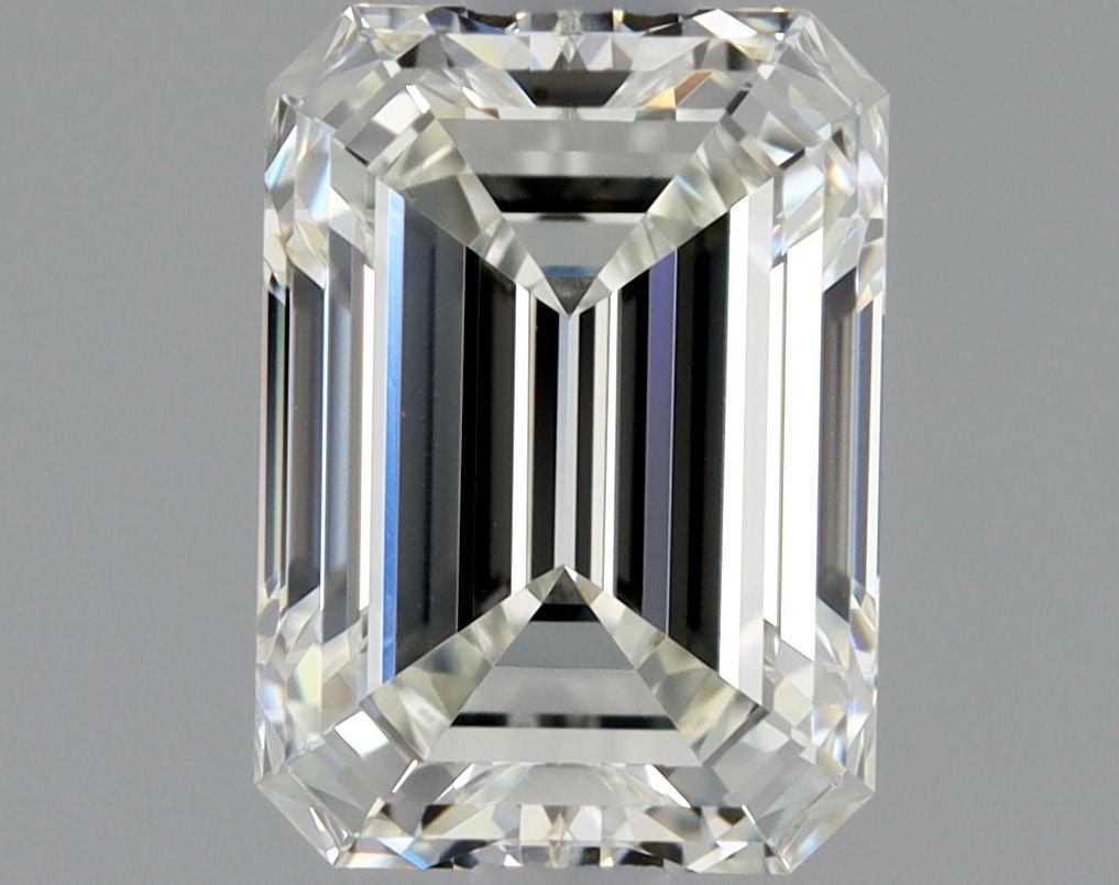 GIA Emerald 0.81ct H VVS1 - Loose Natural Diamond: GIA Emerald 0.81ct H VVS1 - Loose Natural Diamond 0.81ct GIA Emerald, a stunning natural diamond with exceptional clarity and polish, boasts an impressive VVS1 grade and vibrant H color. Its EX symmet