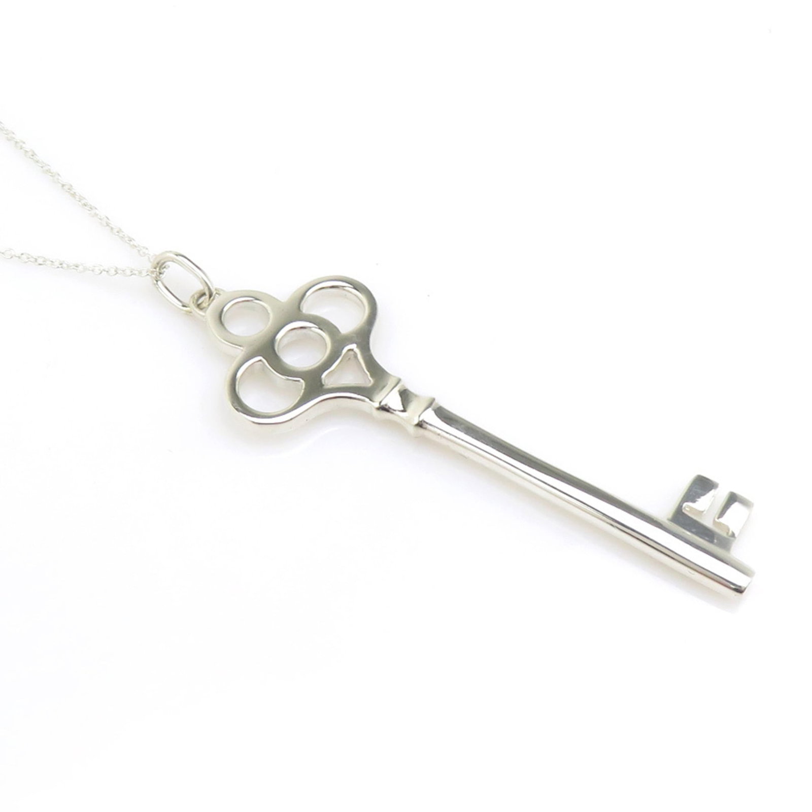 Tiffany & Co. Crown Key Necklace Sterling Silver 925 Women'S H32328: Tiffany & Co. Crown Key Necklace Sterling Silver 925 Women'S H32328 Item Specifics: Brand: Tiffany Necklace Type: Necklace Gender: Women Material: Silver 925 Color: Silver Neck Circumference: 42 cm / 