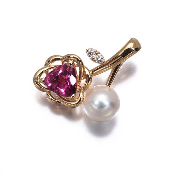 Tasaki Pendant Akoya Pearl Rubellite Diamond Flower 18k YG: Tasaki Pendant Akoya Pearl Rubellite Diamond Flower 18k YG Tasaki Pendant Akoya Pearl Rubellite Diamond Flower 18k YG features an exquisite combination of cultured Akoya pearl, rubellite tourmaline,