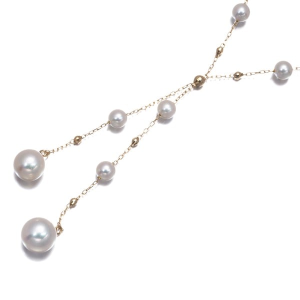 Akoya Pearl 3.6-7.0Mm Station Ydrop Necklace 18K 750 Yellow Gold: Akoya Pearl 3.6-7.0Mm Station Ydrop Necklace 18K 750 Yellow Gold 18k yellow gold Y-drop necklace showcases an exquisite Akoya pearl, measuring approximately 3.6-7.0mm in diameter, suspended from a