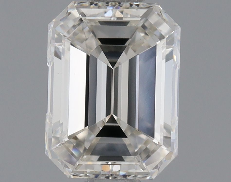 GIA Emerald 0.71ct G VVS2 - Loose Natural Diamond: GIA Emerald 0.71ct G VVS2 - Loose Natural Diamond GIA Emerald 0.71ct G VVS2 - Loose Natural Diamond.This stunning loose natural diamond boasts exceptional clarity and color, certified by the