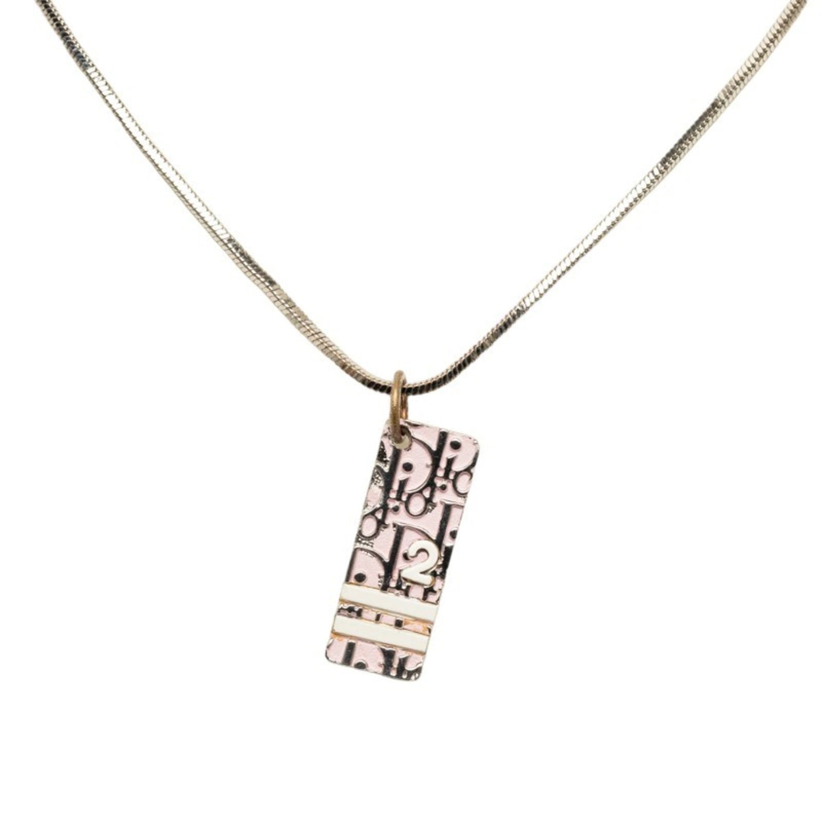 Women's Silver Pink Metal Christian Dior Necklace Trotter: Women's Silver Pink Metal Christian Dior Necklace Trotter Women's Silver Pink Metal Christian Dior Necklace Trotter - A stunning silver pink metal necklace featuring the iconic Christian Dior Trotter 
