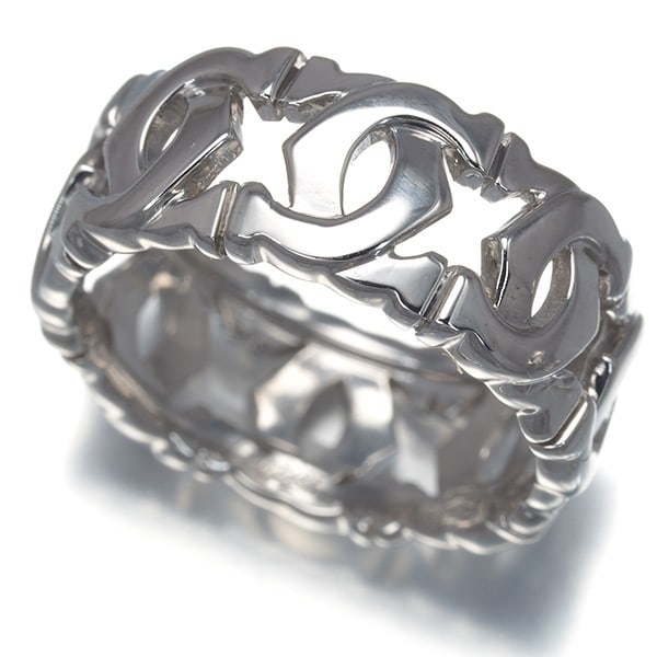 Cartier Ring Entrelaces Eu51 18K 750 White Gold: Cartier Ring Entrelaces Eu51 18K 750 White Gold Cartier's Entrelaces collection shines in this elegant white gold ring, featuring intricate bandwork and a classic design. Crafted from 18k white gold w