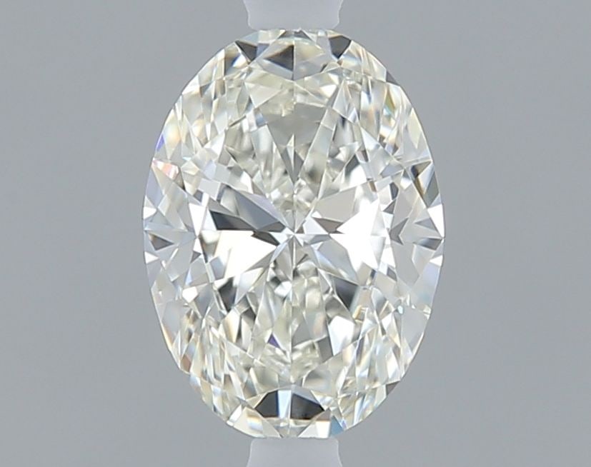 GIA Oval 0.4ct J VVS1 - Loose Natural Diamond: GIA Oval 0.4ct J VVS1 - Loose Natural Diamond GIA Oval 0.4ct J VVS1 - Loose Natural Diamond, certified by the Gemological Institute of America (GIA) with exceptional clarity and color, boasts a high
