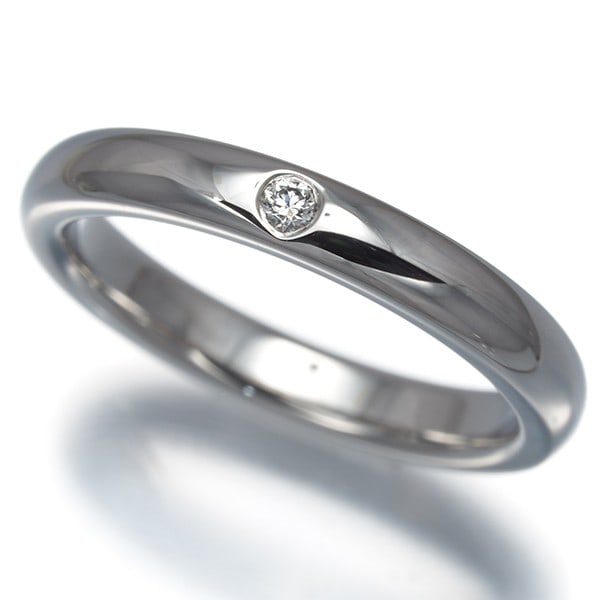 Tiffany&Co. Ring Diamond Stacking Band Us4.5 Pt 950: Tiffany&Co. Ring Diamond Stacking Band Us4.5 Pt 950 Tiffany & Co.'s Stacking Band by Elsa Peretti features a natural diamond set in platinum, showcasing the luxury brand's signature style. The ring bo