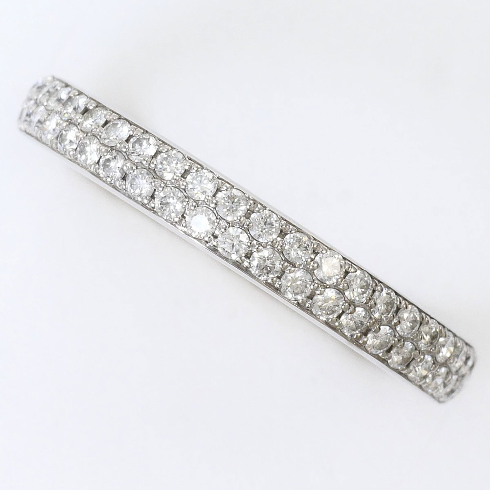 Unbranded Band Ring White Gold (18K) (1 of 9)