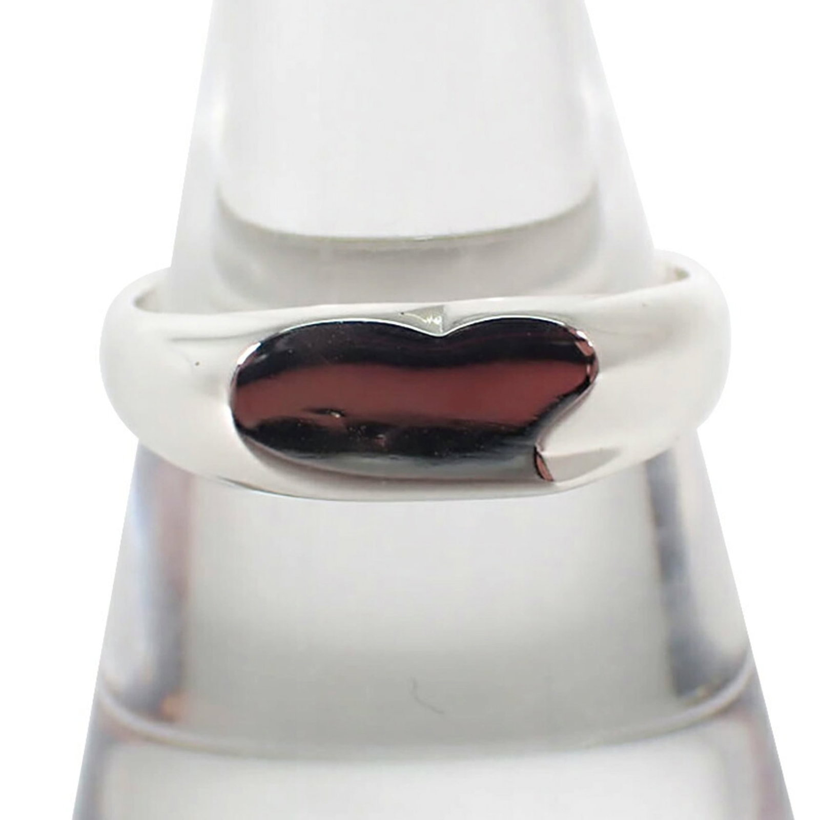 Tiffany Band Ring Sterling Silver 925: Tiffany Band Ring Sterling Silver 925 Sterling silver band ring with a 57 US size and 8.5 brand size, made from high-quality sterling silver 925 material. This elegant ring features a classic design s