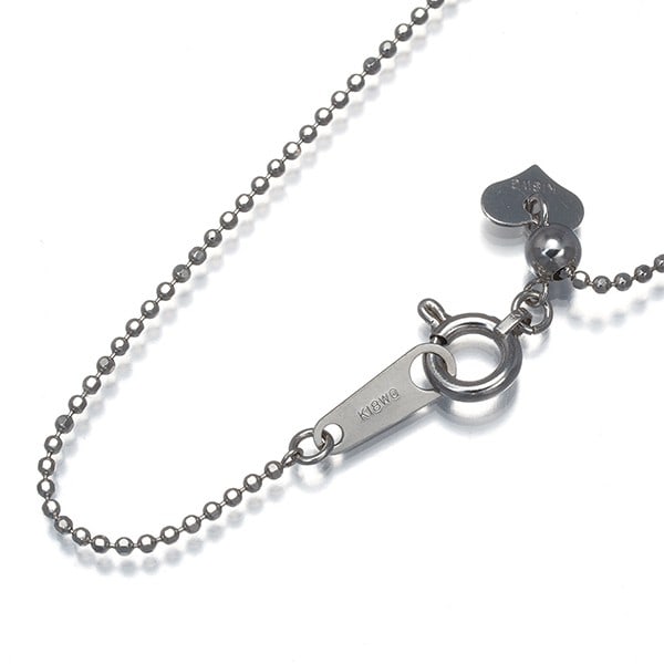 Chain Bead Necklace 45cm White Gold 18k 750 Cut Ball: Chain Bead Necklace 45cm White Gold 18k 750 Cut Ball Chain Bead Necklace in White Gold 18k 750. This elegant necklace features a 45cm adjustable chain with a subtle 0.9mm width, perfect for everyday w