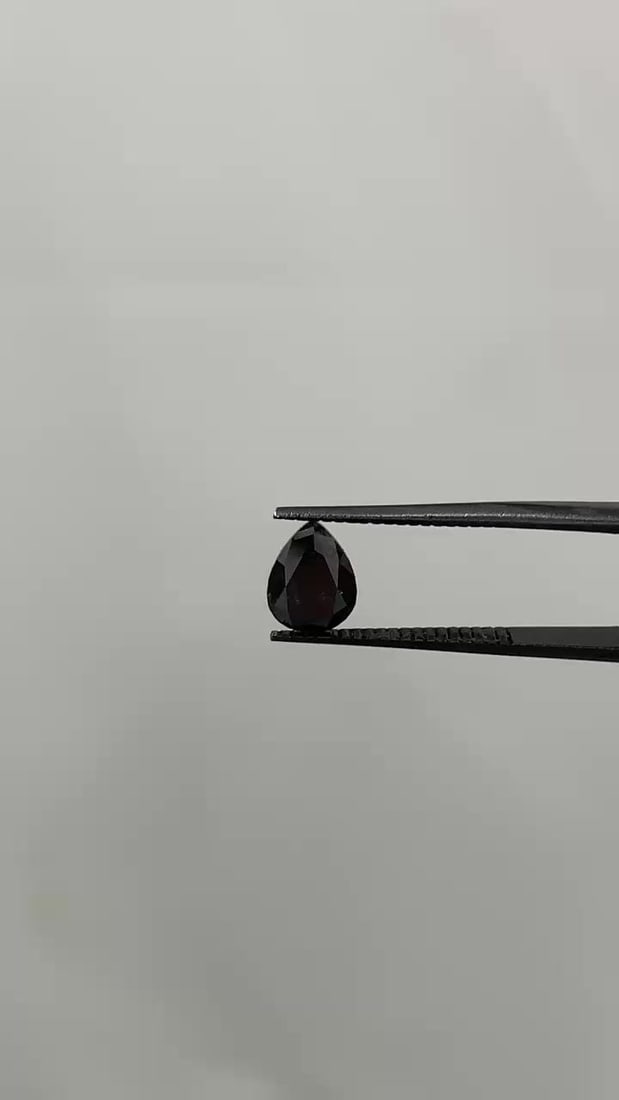 GIA Pear 1.29ct Fancy Black VVS2 - Loose Natural Diamond: GIA Pear 1.29ct Fancy Black VVS2 - Loose Natural Diamond GIA-certified, Fancy Black VVS2 cut, and EX polished, this loose natural diamond boasts exceptional clarity and luster. Measuring 7.98L x 5.97W