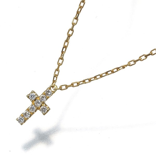 Diamond Necklace 0.05ct 18k Yellow Gold Cross Pave 750 Ahkah: Diamond Necklace 0.05ct 18k Yellow Gold Cross Pave 750 Ahkah 18k Yellow Gold Cross Pave Necklace features a delicate 0.05ct diamond pendant, expertly crafted in cross pave style on a sturdy yellow gol