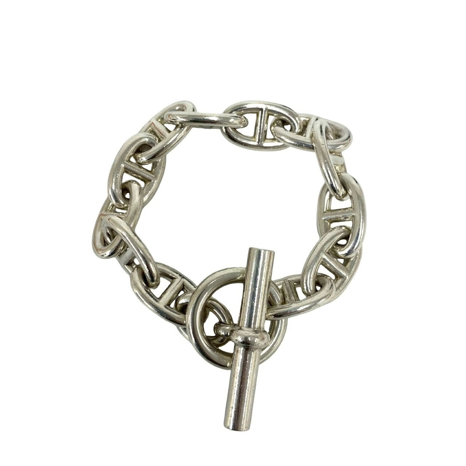 Silver Charm Bracelet Hermes: Silver Charm Bracelet Hermes Silver Charm Bracelet Hermes, 22.5cm / 8.85'', made from high-quality silver 925 material, features a classic charm bracelet design with a sleek and modern aesthetic. The 