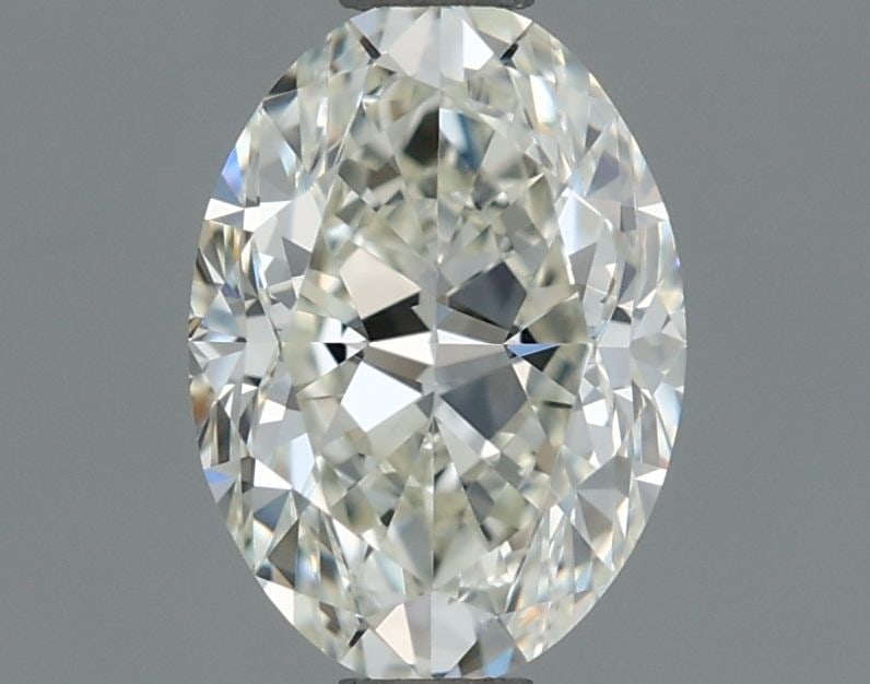 IGI Oval 0.7ct I VVS2 - Loose Natural Diamond: IGI Oval 0.7ct I VVS2 - Loose Natural Diamond 0.7ct IGI Oval Diamond with Exceptional Clarity and Polish, Measuring 6.77L x 4.85W x 3.16H, Certified by the International Gemological Institute (IGI) as