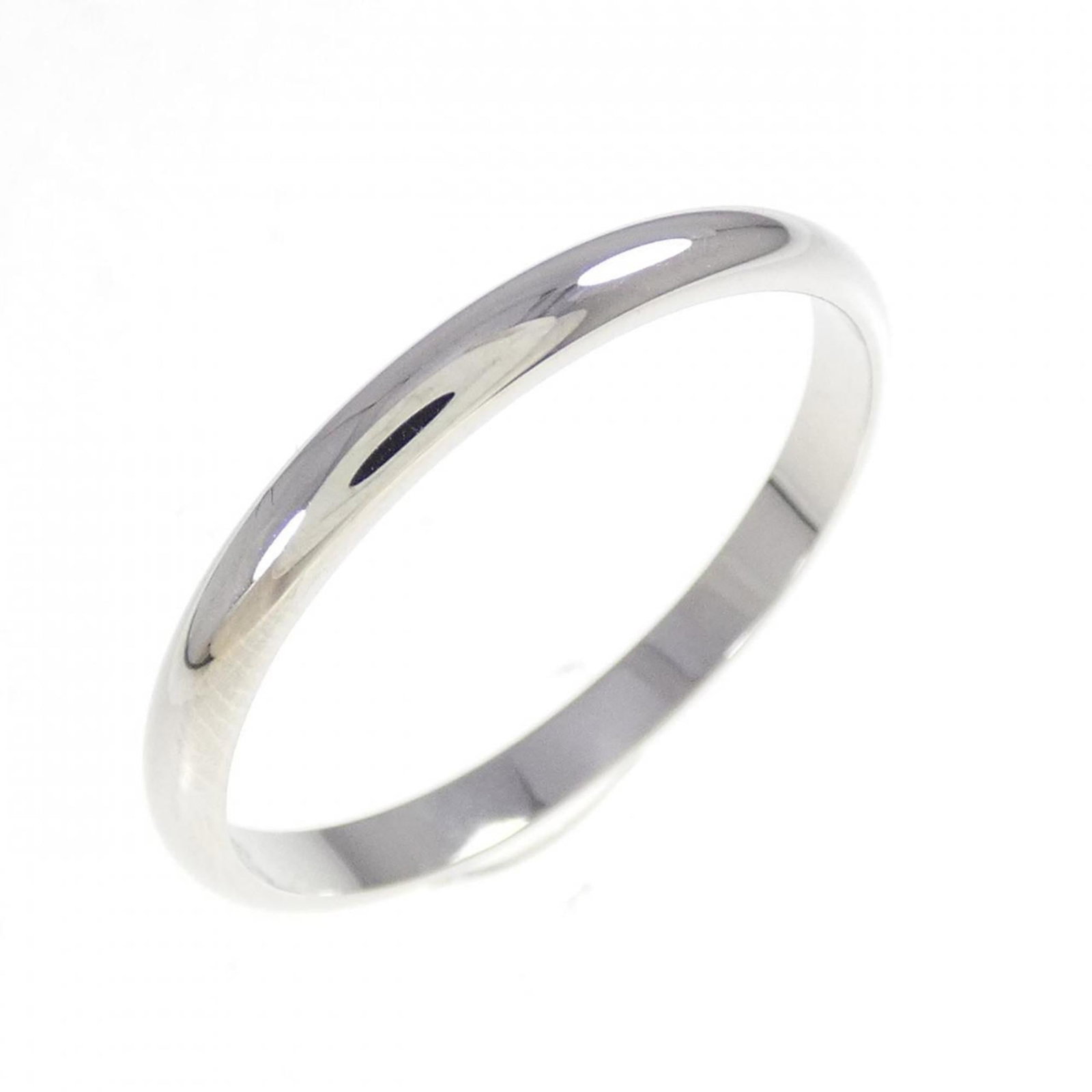 Cartier Band Ring Platinum 950: Cartier Band Ring Platinum 950 Cartier Band Ring Platinum 950 features a sleek design with the brand's signature style. Made from high-quality platinum, this band ring boasts a classic look that suits