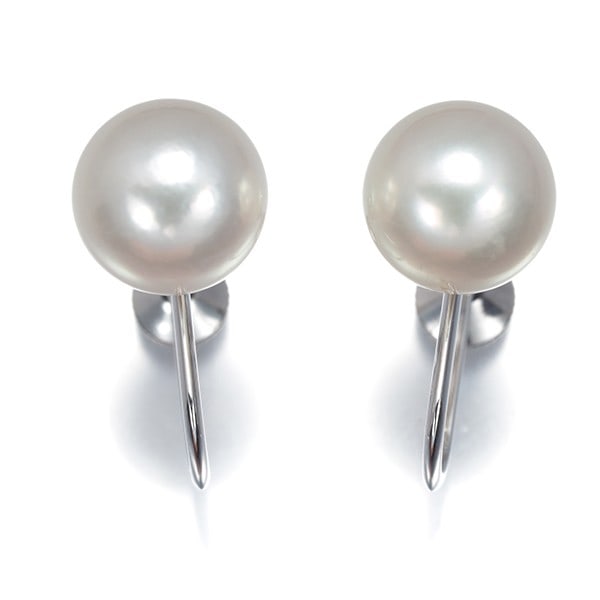 Mikimoto Earrings Akoya Pearl 7.9Mm/ 8.0Mm Solitaire 18K 750 White Gold: Mikimoto Earrings Akoya Pearl 7.9Mm/ 8.0Mm Solitaire 18K 750 White Gold 18k white gold earrings feature a stunning Akoya pearl, measuring approximately 7.9mm and 8.0mm in diameter. The elegant design 