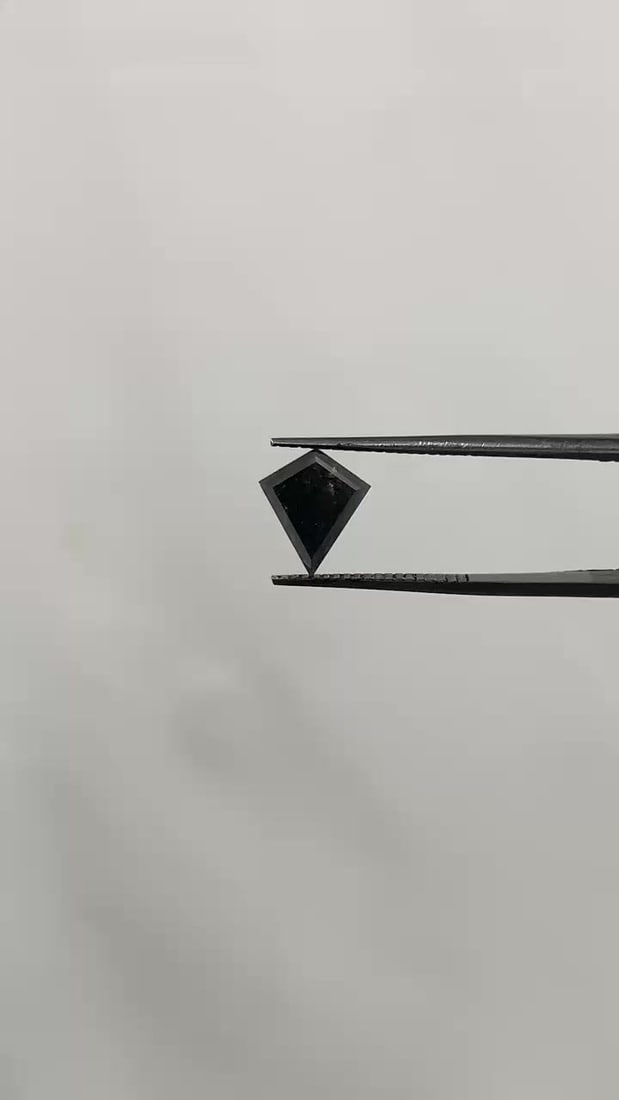 GIA Kite 1.02ct Fancy Black VVS2 - Loose Natural Diamond: GIA Kite 1.02ct Fancy Black VVS2 - Loose Natural Diamond GIA certified 1.02ct Fancy Black VVS2 diamond, showcasing exceptional polish and symmetry in its EX cut. This natural loose diamond boasts a ra