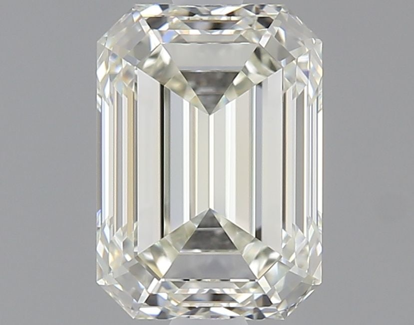 IGI Emerald 1.51ct I IF - Loose Natural Diamond: IGI Emerald 1.51ct I IF - Loose Natural Diamond 1.51 carat IGI Emerald cut diamond with an IF clarity and EX polish, showcasing exceptional brilliance and fire in its EX symmetry. This natural stone b
