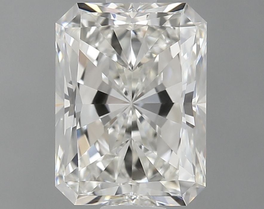 GIA Radiant 1.2ct I VVS2 - Loose Natural Diamond: GIA Radiant 1.2ct I VVS2 - Loose Natural Diamond GIA certification ensures the diamond's quality and authenticity, with an I color grade indicating minimal to no yellow tint. The VVS2 clarity grade si