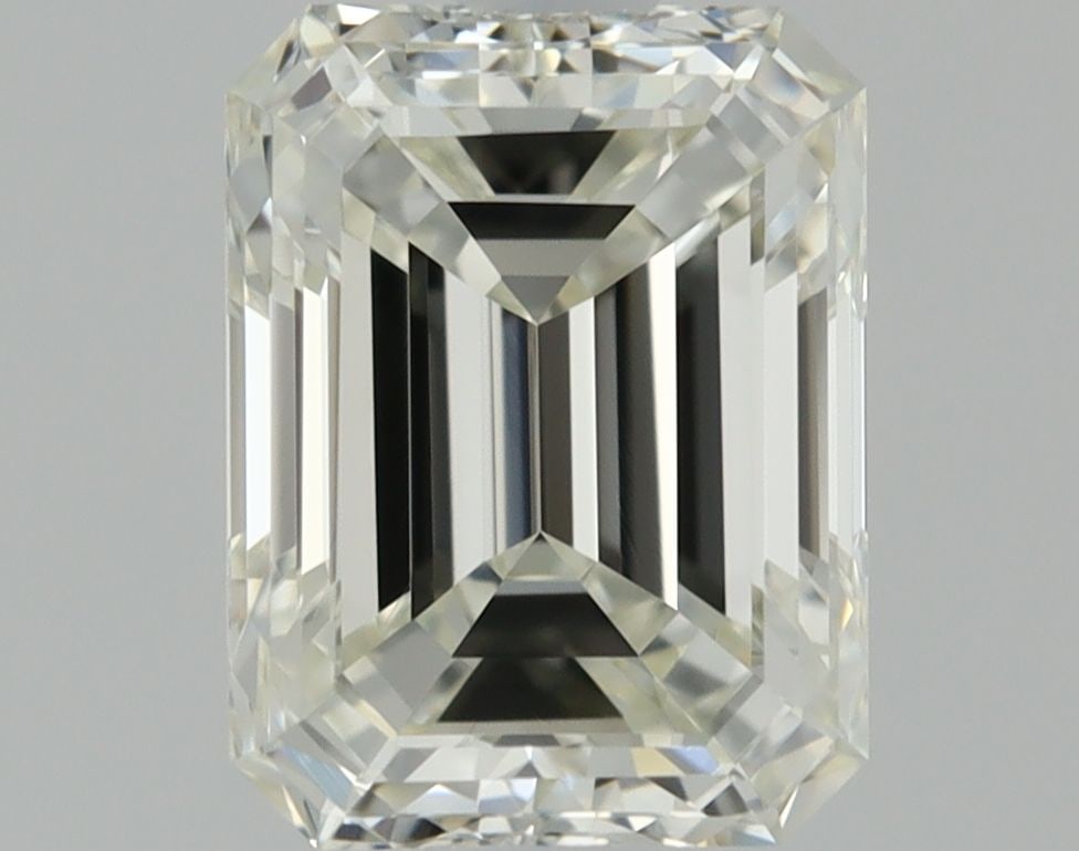 GIA Emerald 0.7ct J VVS1 - Loose Natural Diamond: GIA Emerald 0.7ct J VVS1 - Loose Natural Diamond GIA Emerald 0.7ct J VVS1 - Loose Natural Diamond, certified by the Gemological Institute of America (GIA) with a color grade of J and clarity grade of 