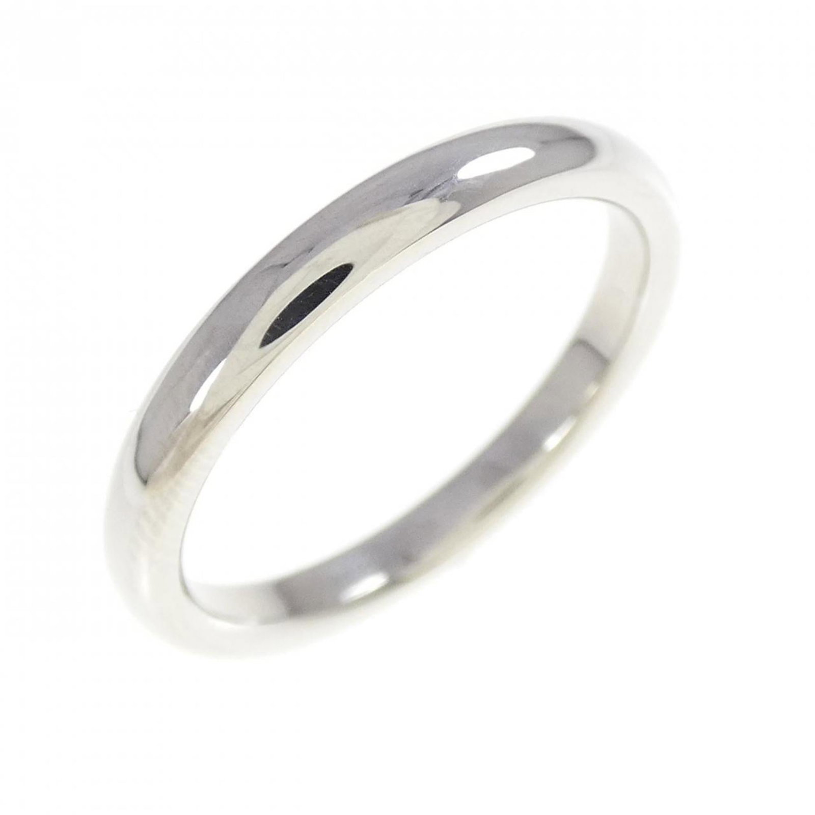 Tiffany Band Ring Platinum 950: Tiffany Band Ring Platinum 950 Platinum 950 Tiffany Band Ring in US Size 8, crafted from high-quality platinum for a luxurious feel and appearance. This elegant band ring features the iconic Tiffany b