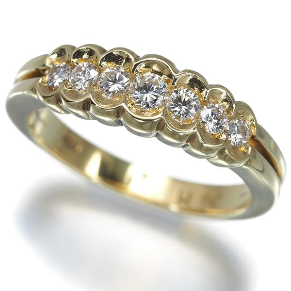 Damiani Ring Diamond Us5.75-6 18K 750 Yellow Gold: Damiani Ring Diamond Us5.75-6 18K 750 Yellow Gold Damiani's 18k yellow gold ring boasts a stunning natural diamond, weighing approximately 0.2ct. The ring features a classic design with a slender prof