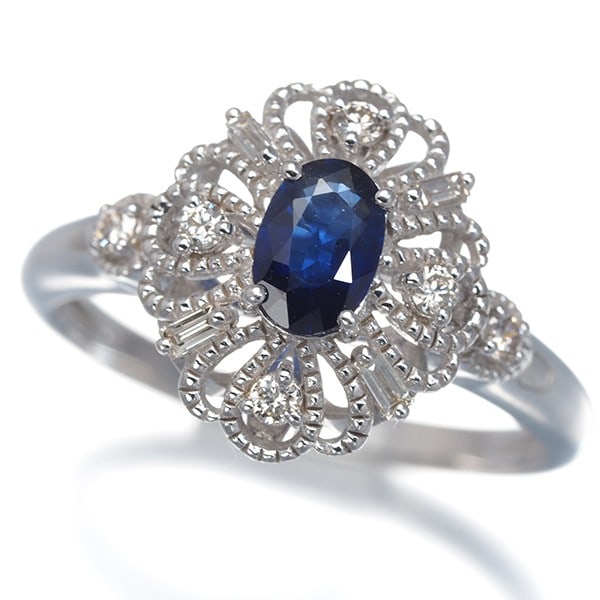 Gstv Ring Sapphire 0.55Ct Diamond 0.14Ct Milgrain Flower 18K Wg: Gstv Ring Sapphire 0.55Ct Diamond 0.14Ct Milgrain Flower 18K Wg Natural Sapphire and Diamond Ring in 18K White Gold, featuring a 0.55ct sapphire surrounded by a total of 0.14ct diamonds, set in a