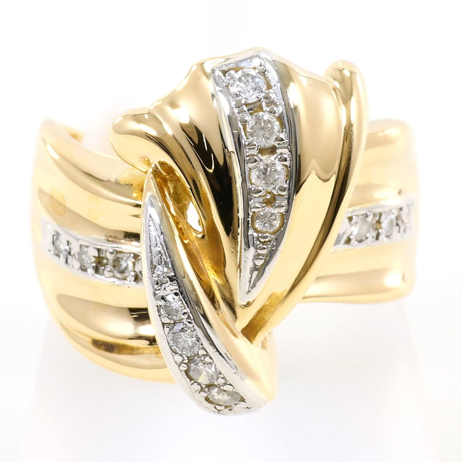 Unbranded Platinum Gold 18K Yellow Ring Band: Unbranded Platinum Gold 18K Yellow Ring Band Unbranded platinum gold 18K yellow ring band boasts a striking combination of platinum and 18K yellow gold, creating a luxurious look. Weighing in at 11g, 