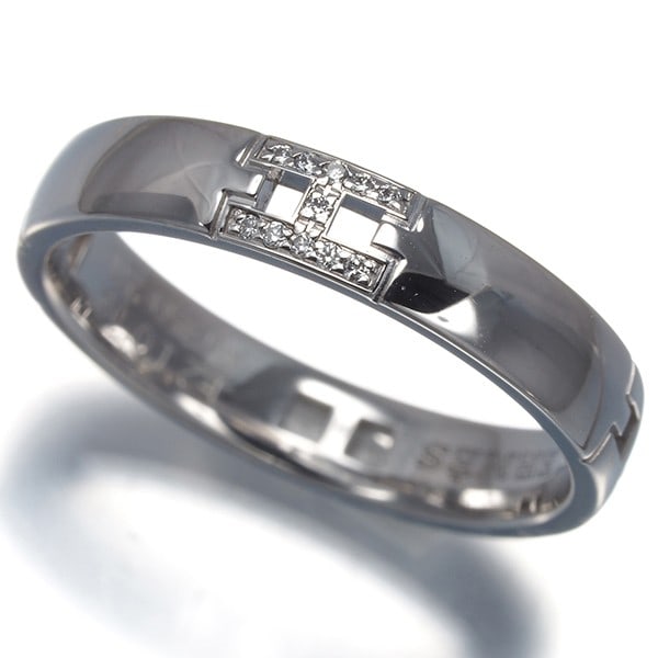 Everherakles 750 White Gold Hermes Diamond Ring: Everherakles 750 White Gold Hermes Diamond Ring 18k white gold, with a natural diamond at its center, adorns the finger in elegant simplicity. The Everherakles collection's understated sophistication 