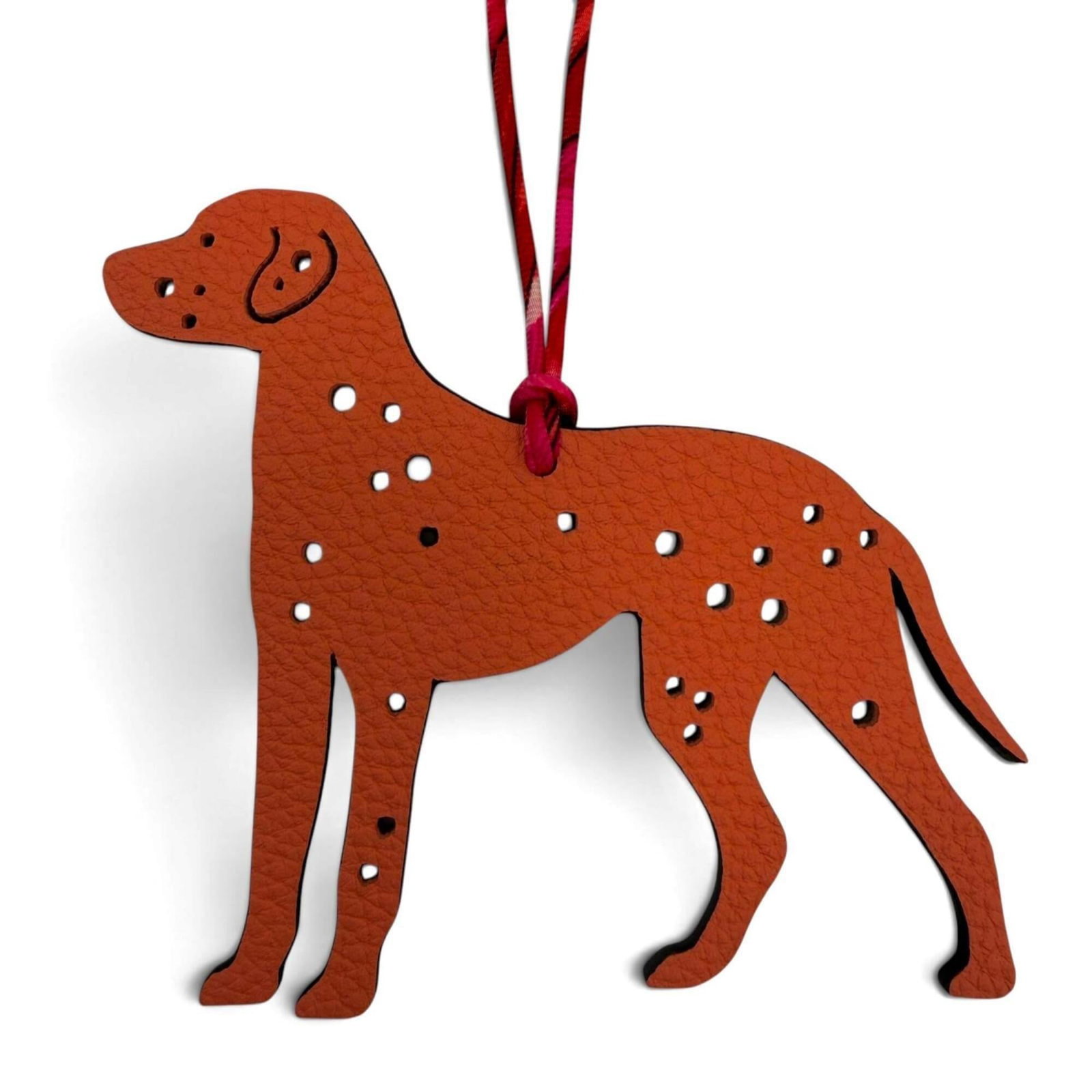 Handbag Hermes leather charm: Handbag Hermes leather charm Etoupe gray leather charm from the iconic French brand Hermes, bearing a signature. This handbag charm measures 86mm x 105mm and features high-quality leather