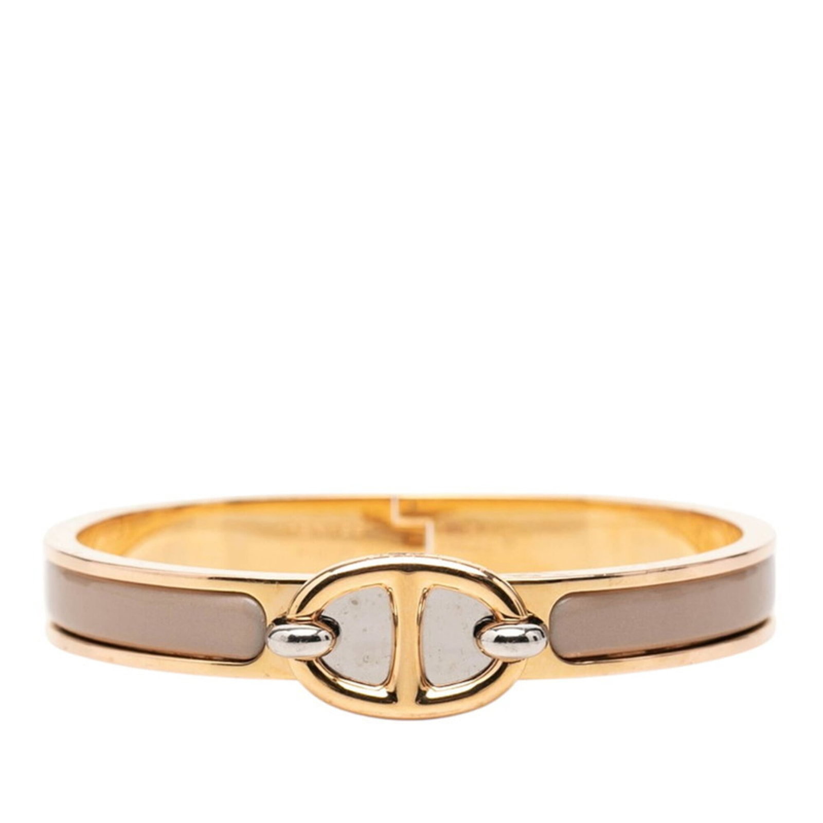 Hermes Charm Bracelet Gold Plating: Hermes Charm Bracelet Gold Plating Gold plating on a classic charm bracelet from Hermes, available in beige and gold. The 15.5cm length provides a versatile fit for everyday wear. A simple yet elegant