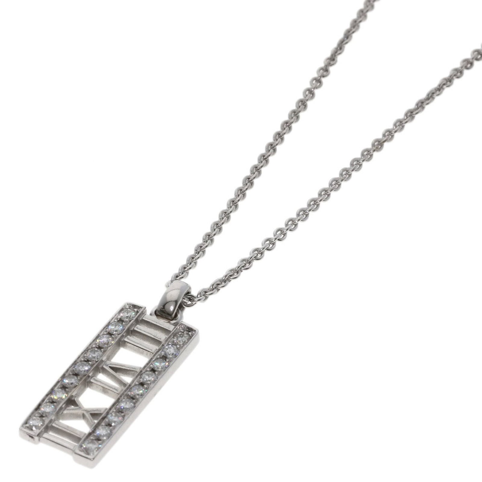 Atlas Bar Diamond Necklace 18K White Gold Women's: Atlas Bar Diamond Necklace 18K White Gold Women's 18K white gold necklace with a 26mm x 8.7mm diamond pendant, set in a classic design. The necklace features a 40.5 cm circumference and bears the sign