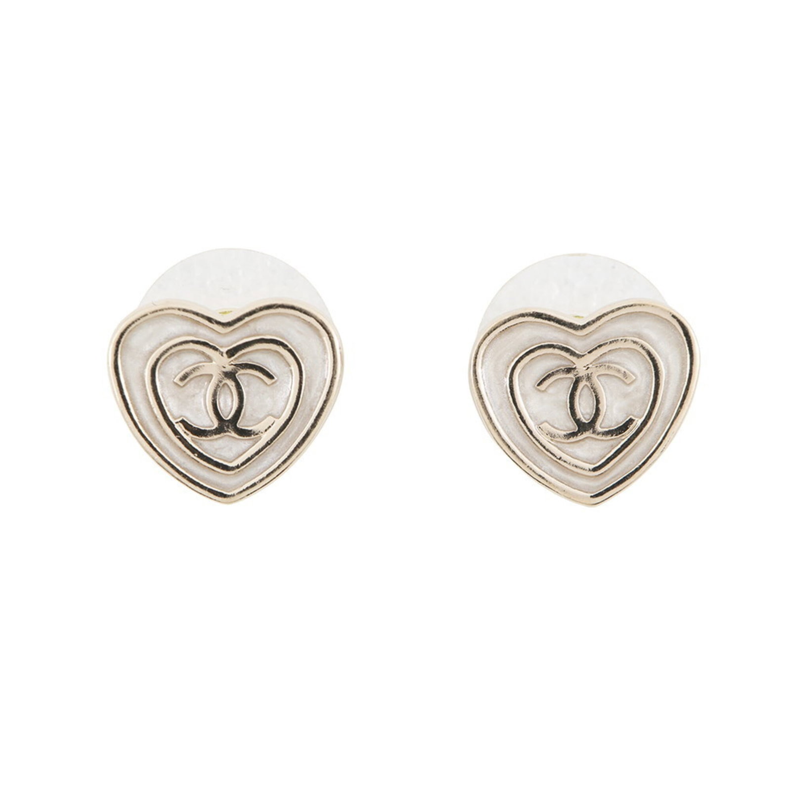 Metal earrings by Chanel: Metal earrings by Chanel Metal earrings by Chanel, crafted from high-quality metal with a sleek white finish, measuring 12.00mm x 18.00mm in size. Brought to you from Italy, these stud earrings showca