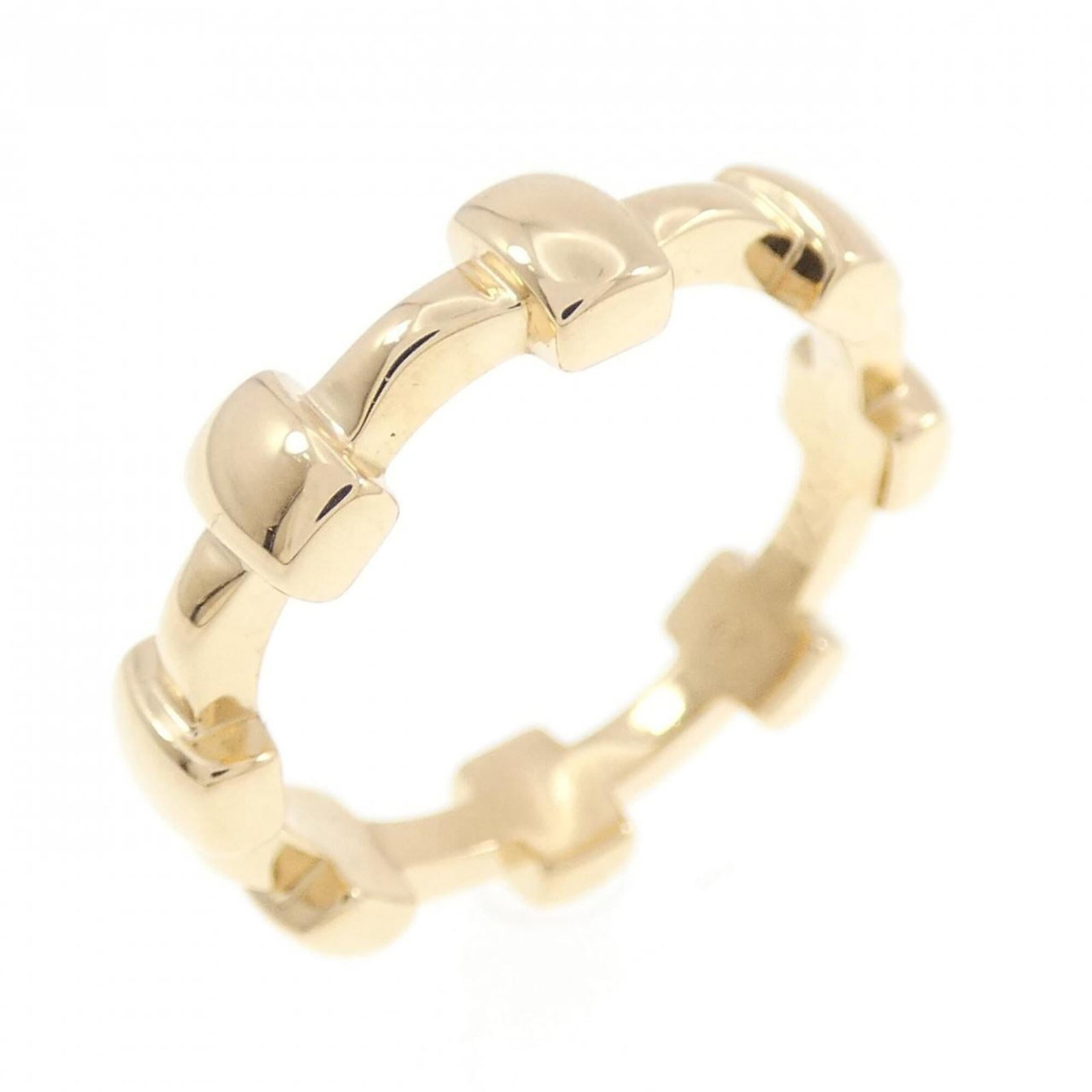 Yellow Gold Band Ring Chanel: Yellow Gold Band Ring Chanel Yellow gold band ring from Chanel, crafted in 18K yellow gold with a US size 4.5 fit. This elegant ring showcases the iconic style of Chanel's signature design. The