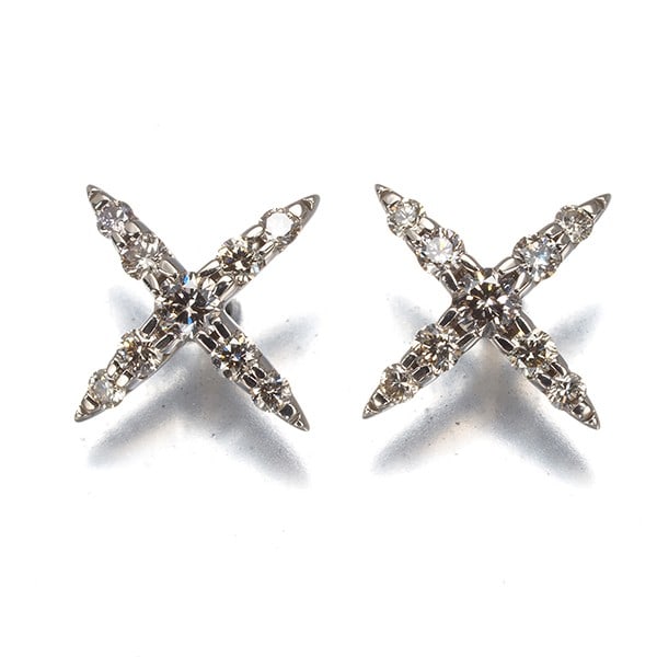Kashikey Earrings Brown Diamond 0.40Ct Naked 18K 750 Brown Gold: Kashikey Earrings Brown Diamond 0.40Ct Naked 18K 750 Brown Gold The Kashikey Earrings feature a stunning 0.40ct natural brown diamond set in 18k brown gold, creating a sleek and sophisticated stud