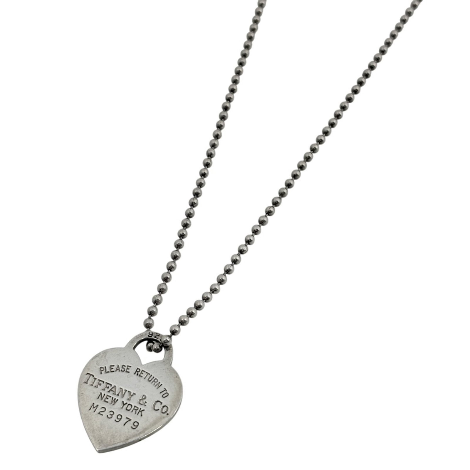 Return to Tiffany necklace long heart tag sterling silver women's: Return to Tiffany necklace long heart tag sterling silver women's Sterling silver necklace with long heart tag pendant, measuring 23mm x 30mm. The necklace features a 87cm circumference and is made fr