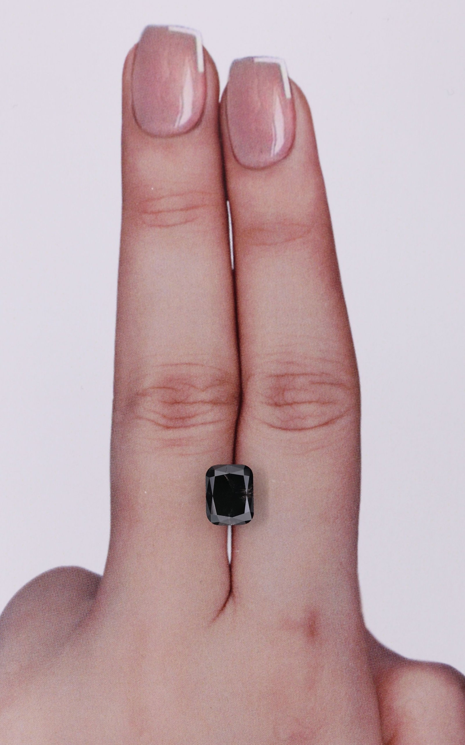 Cushion Brilliant 1.65ct Fancy Black VVS2 - Loose Natural Diamond: Cushion Brilliant 1.65ct Fancy Black VVS2 - Loose Natural Diamond 1.65ct Fancy Black VVS2 - Loose Natural Diamond with EX Polish and Symmetry, showcasing exceptional clarity and luster in its sleek