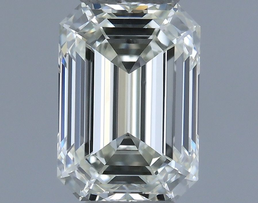 IGI Emerald 0.51ct J VVS1 - Loose Natural Diamond: IGI Emerald 0.51ct J VVS1 - Loose Natural Diamond 0.51ct IGI Emerald Cut Loose Natural Diamond with Excellent Clarity and Polish, Measuring 5.26L x 3.72W x 2.58H, Certified by the International Gemolo