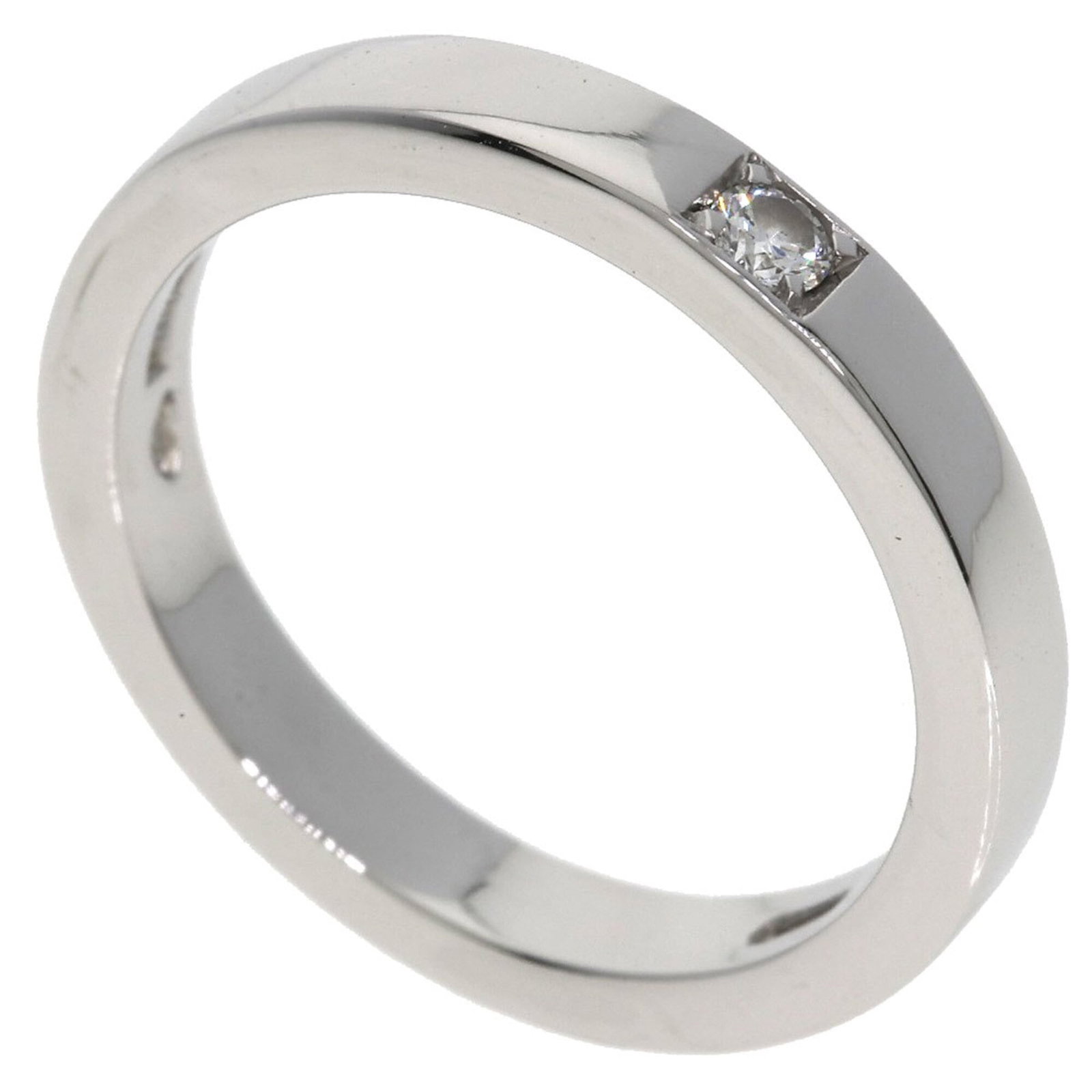 Bvlgari Band Ring Platinum 950: Bvlgari Band Ring Platinum 950 Platinum 950 band ring from Bvlgari, featuring a diamond stone and available in US size 6. This elegant ring showcases the luxury of platinum craftsmanship, with its sle