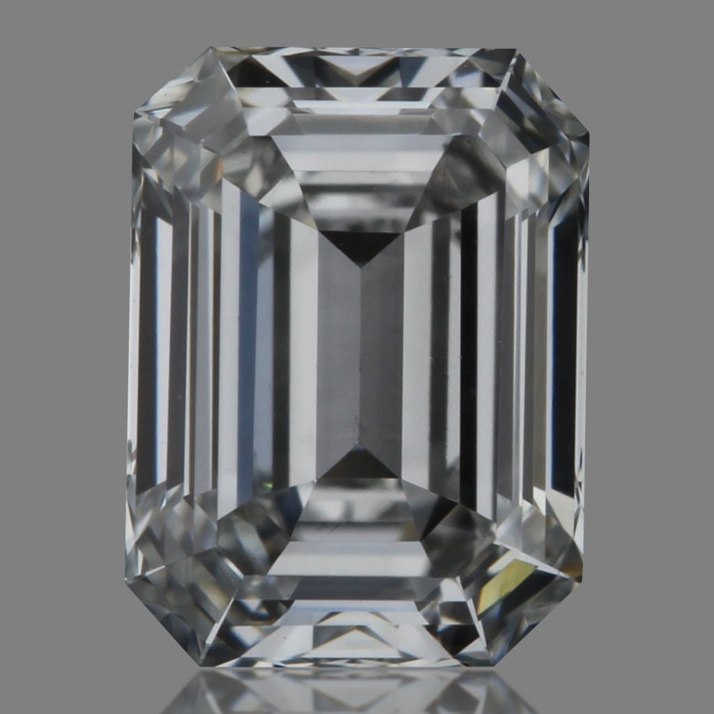 GIA Emerald 0.45ct F VVS1 - Loose Natural Diamond: GIA Emerald 0.45ct F VVS1 - Loose Natural Diamond GIA Emerald 0.45ct F VVS1 - Loose Natural Diamond features exceptional clarity and color, with a flawless VVS1 grade and F color rating that showcase 