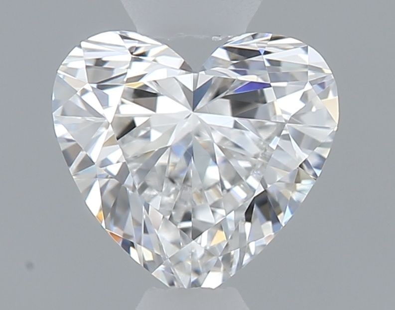 GIA Heart 0.4ct E VVS2 - Loose Natural Diamond: GIA Heart 0.4ct E VVS2 - Loose Natural Diamond GIA Heart Cut Diamond with Exceptional Clarity and Polish. This 0.4ct E VVS2 diamond boasts an EX polish, making it a standout among its peers, and featu