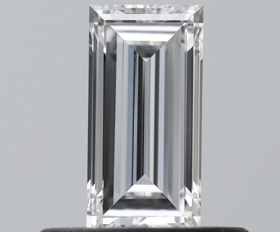 GIA Baguette 0.43ct F VVS1 - Loose Natural Diamond: GIA Baguette 0.43ct F VVS1 - Loose Natural Diamond GIA certified, this loose natural diamond boasts exceptional clarity with its VVS1 grade and impressive cut proportions. Measuring 3.13L x 6.24W x