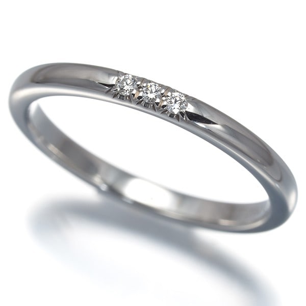 Tiffany&Co. Ring Diamond Tiffany Forever Wedding Band 2Mm 3P Pt 950: Tiffany&Co. Ring Diamond Tiffany Forever Wedding Band 2Mm 3P Pt 950 Tiffany & Co.'s signature platinum band shines with its 2mm width and 3P Pt material, featuring a natural diamond set within. The ri