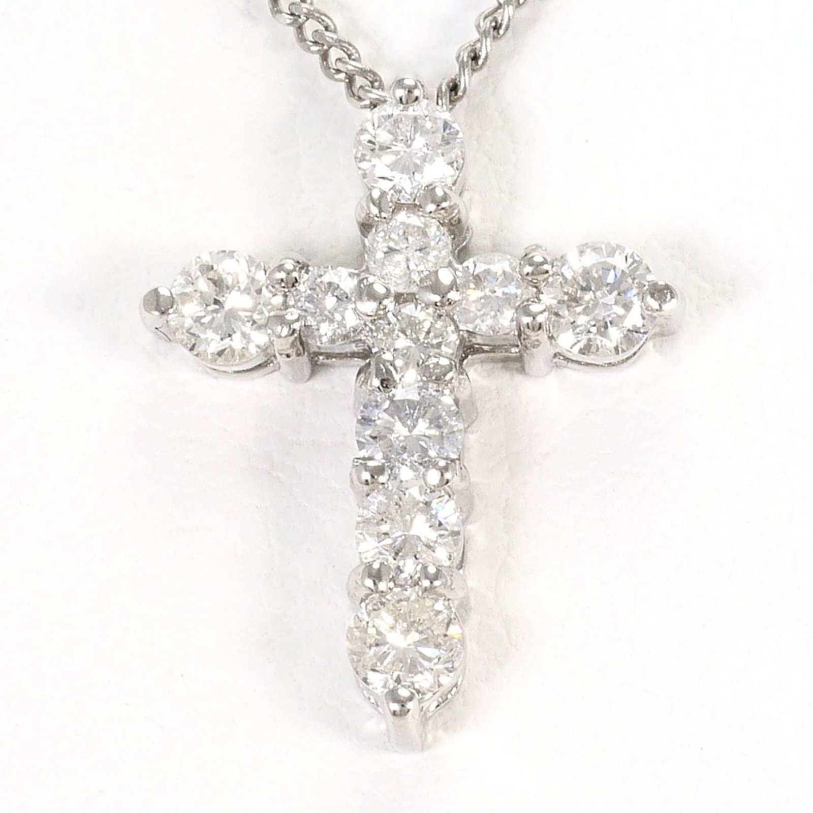 Pt900 Platinum/ Pt850 Necklace With 0.50Ct Diamond Total Weight 3.2G 39Cm Like New Condition. (1 of 5)