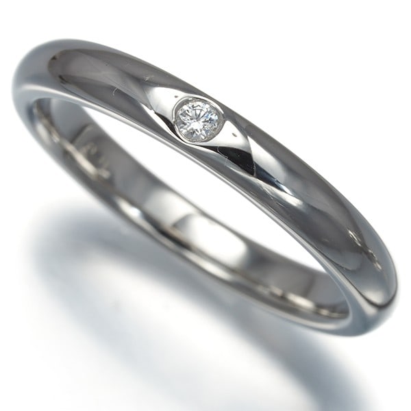 Tiffany&Co. Ring Diamond Stacking Band Us6 950 Platinum: Tiffany&Co. Ring Diamond Stacking Band Us6 950 Platinum Tiffany & Co.'s Stacking Band by Elsa Peretti showcases a natural diamond set in platinum, creating a timeless and elegant design. The band's