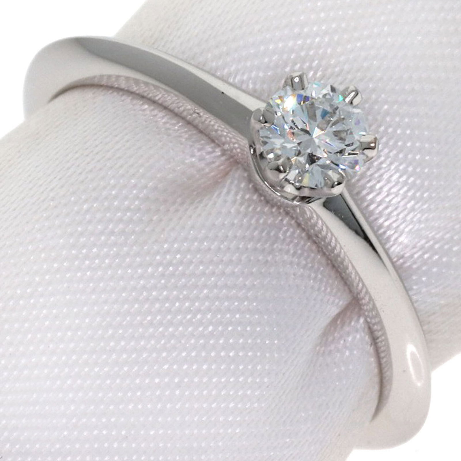 Tiffany Band Ring Platinum 950: Tiffany Band Ring Platinum 950 Tiffany Band Ring in Platinum 950 features a diamond stone and is available in US size 6. This band ring is made from high-quality platinum, providing a luxurious feel. 
