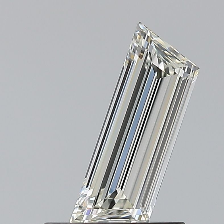 GIA Trapezoid 0.5ct J VVS2 - Loose Natural Diamond: GIA Trapezoid 0.5ct J VVS2 - Loose Natural Diamond GIA certification and EX polish make this diamond stand out, with its VVS2 clarity and J color providing a unique combination. Measuring 3.08L x 8.96