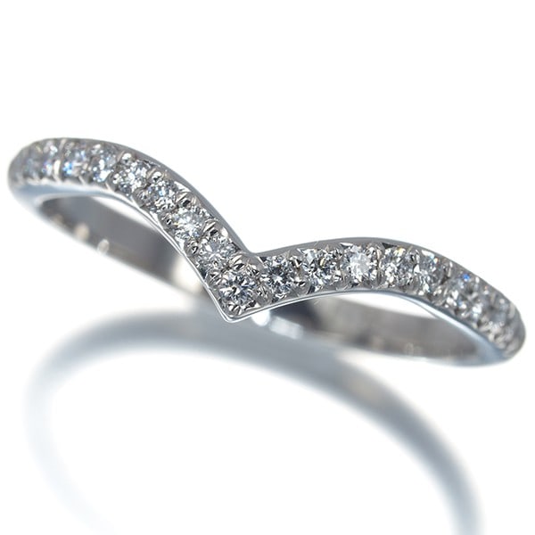 Tiffany&Co. Ring Diamond 0.17Ct Soleste V Us6.5 950 Platinum: Tiffany&Co. Ring Diamond 0.17Ct Soleste V Us6.5 950 Platinum Tiffany & Co.'s Soleste V ring showcases a stunning 0.17ct diamond, expertly set in platinum. This elegant band features a sleek design wit