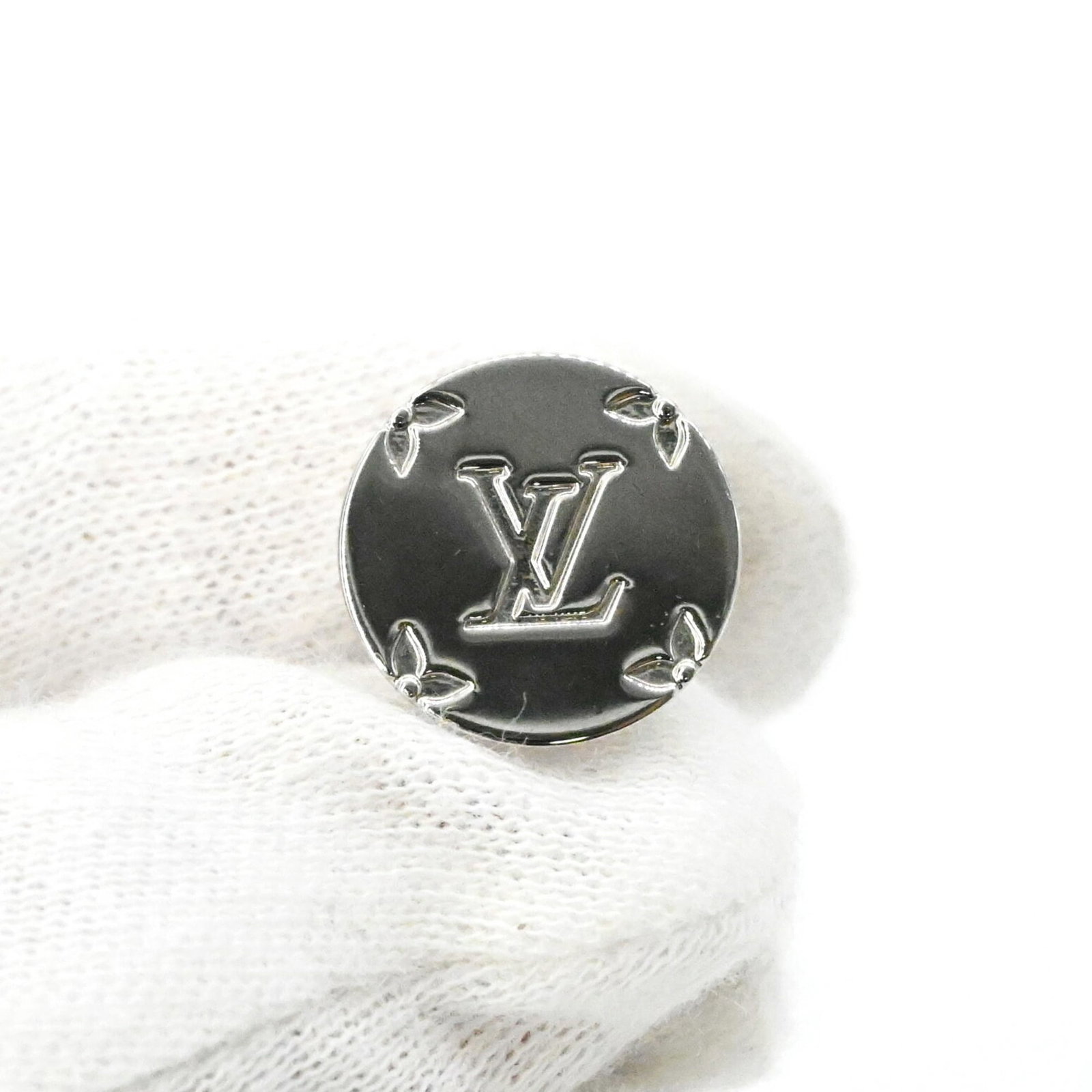 Louis Vuitton Button Stud - 7